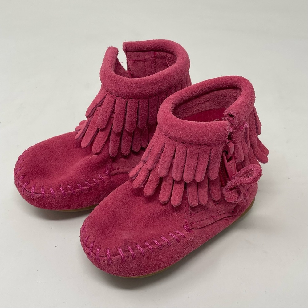 Minnetonka Fringe Leather Pink Booties Size 2